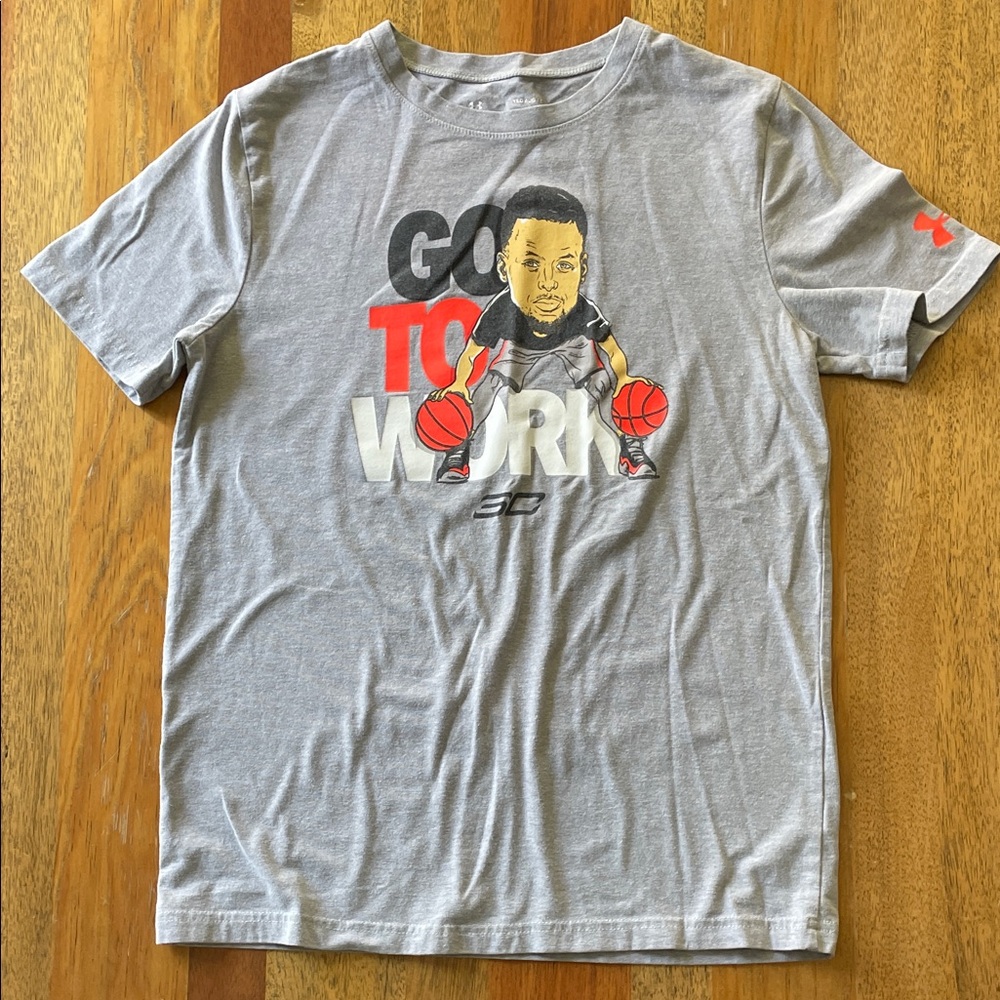 Under Armour Gray T-Shirt with Basketball Graphic